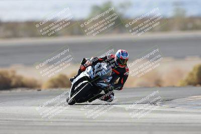 media/Nov-16-2025-Race Pace (Sun) [[8c5fa54630]]/Non Verified Riders (1st 20 Minutes)/1-Turn 14 (10am)/